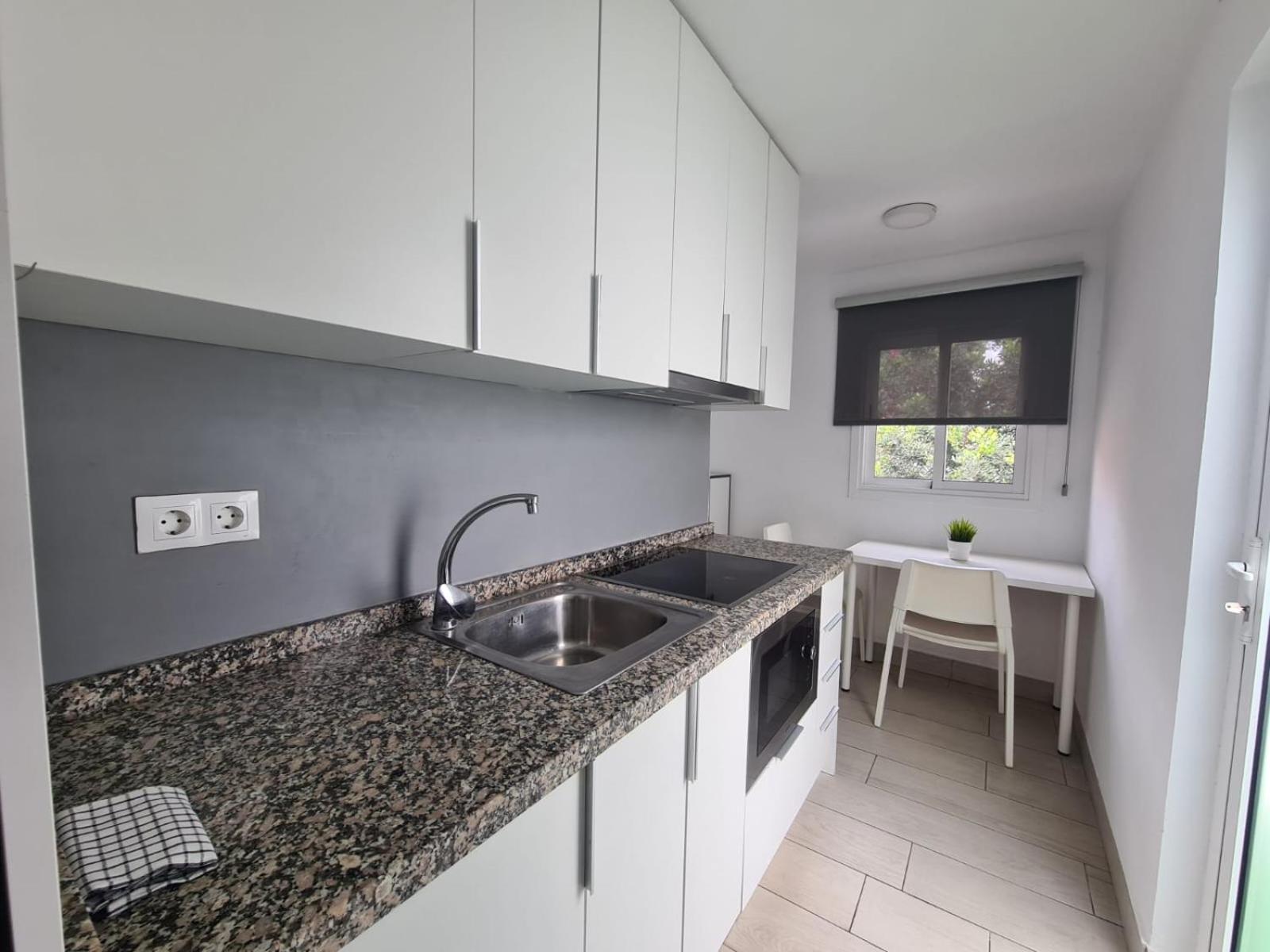 Kyomu El Pilar Appartement *